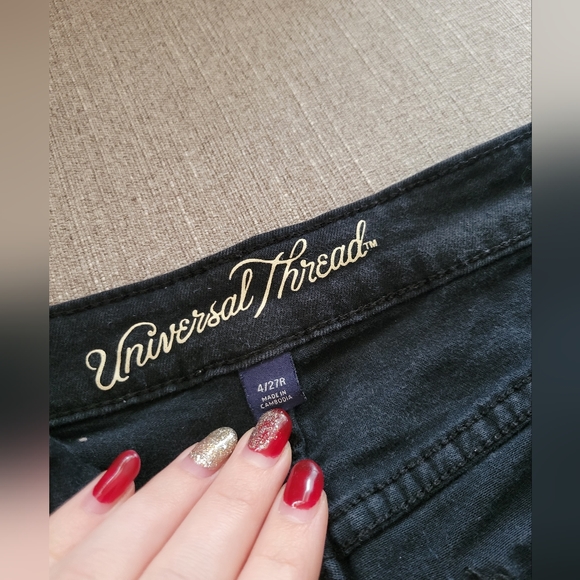 High Rise Midi Shorts - Picture 3 of 4